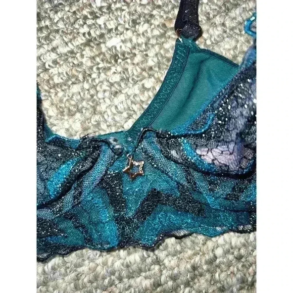 SOLD - Picture 6 of 9